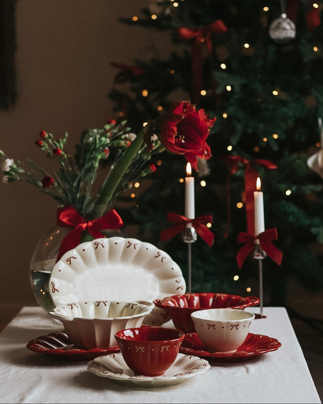 Winter Ribbon Oval Serving Plate
